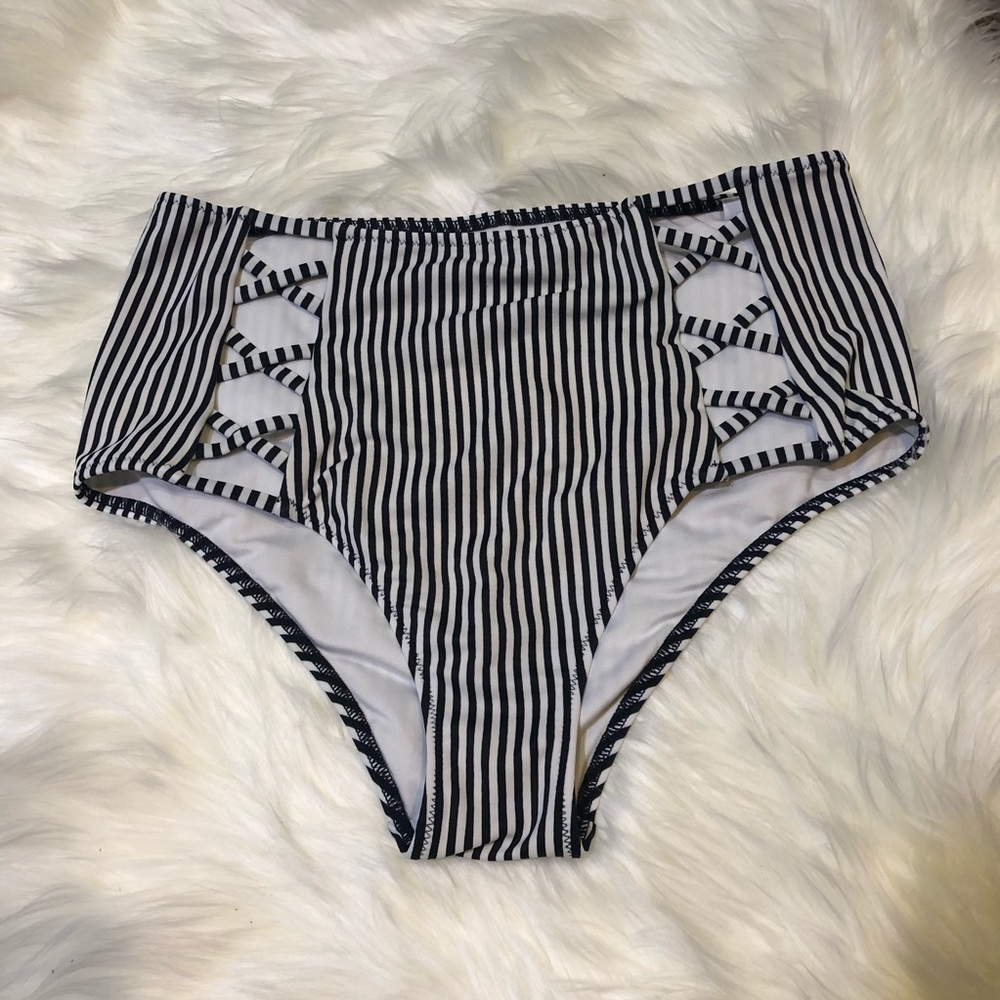 Hi waist bikini bottoms